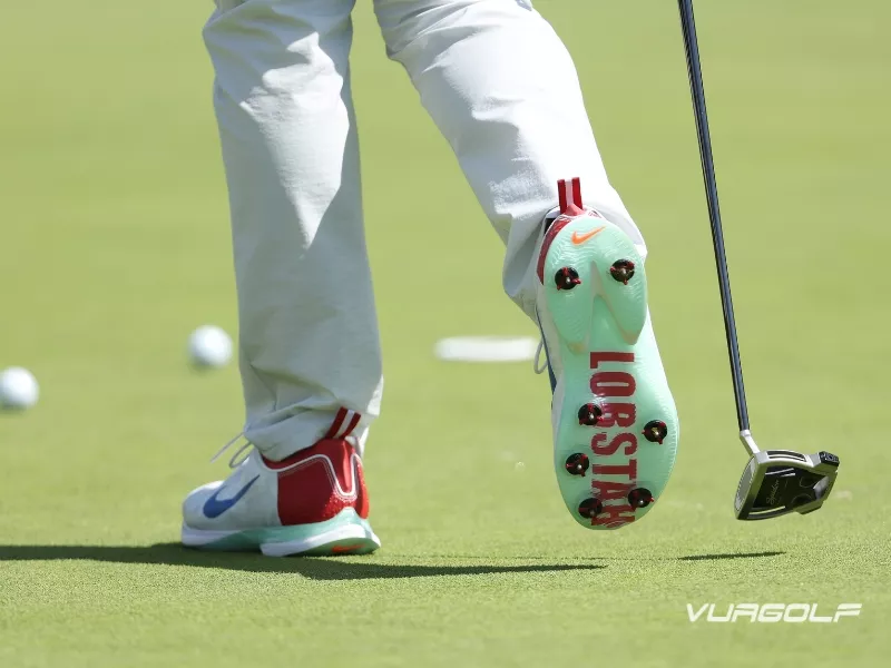 Giày đánh golf Nike - Thiết kế khác biệt