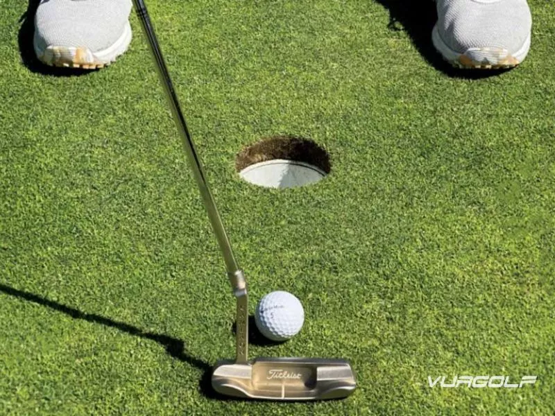 cách chơi golf cho người mới kỹ năng gạt bóng