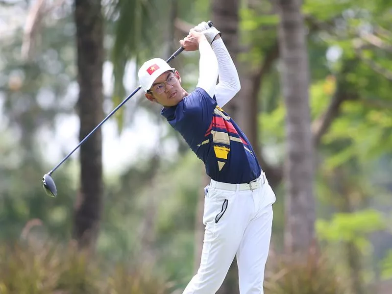 golfer Lê Khánh Hưng