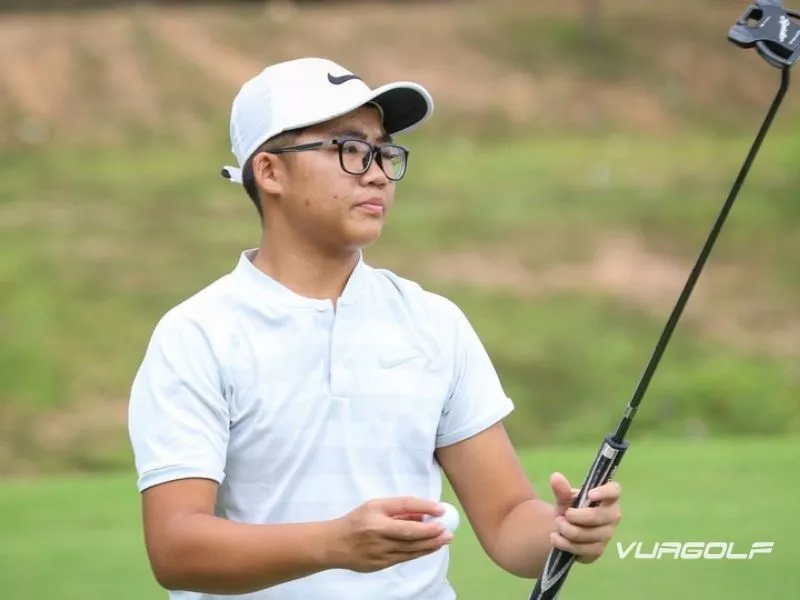 phong cách chơi của golfer Trần Lam