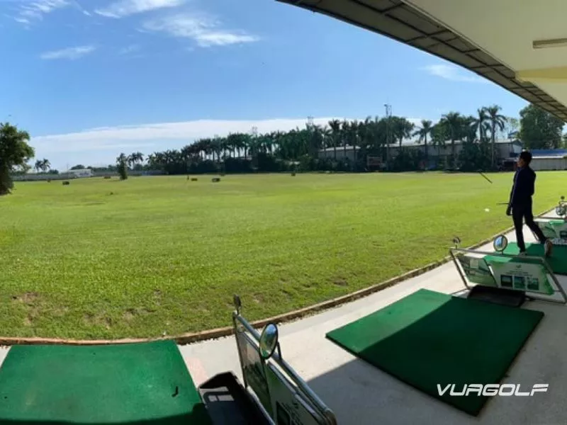 sân tập golf Đảo Sen 