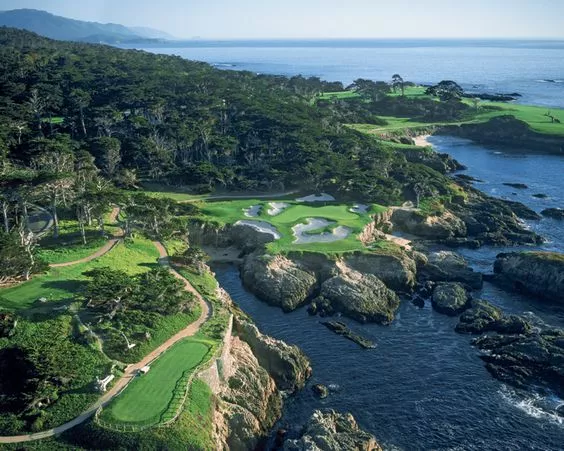 Mãn nhãn với top 10 sân golf quốc tế đẹp nhất thế giới theo tạp chí Golf Digest